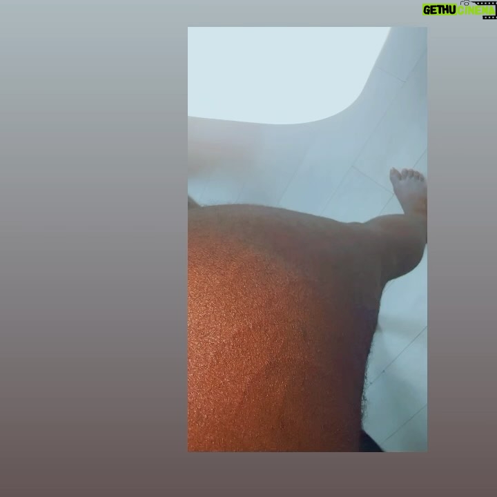 Jada Shada Hudson Instagram - Mr.Ghost 👻 is back yalll and I think he brought a friend …… (SWIPE) 📹to literally see what I woke up to OUCH……. ……………👻🕸️🩹🎃SPOOKY SEASON 🎃🩹🕸️👻………… . . . 📸 : @thats_hawesome TurnUp