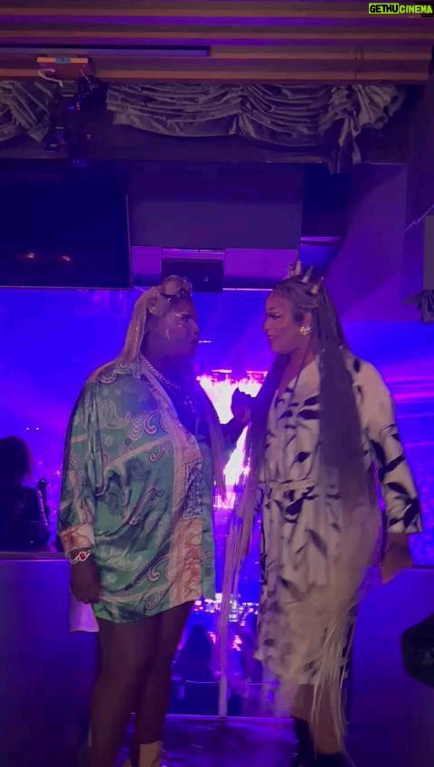 Jada Shada Hudson Instagram - Just three Queens having the night of their lives. @jadashadahudson let's normalize going to concerts together tomorrow often. I love you. @lizzobeeating ❤️❤️❤️❤️❤️❤️❤️❤️❤️❤️❤️❤️❤️ Scotiabank Arena