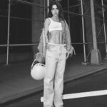 Jade Picon Instagram - 💨💨💨@stellamccartney @glamourbrasil Foto: Bárbara Gabrielle @barbaragabriellee Produção Executiva: Ag New York @ag.newyork Styling: Amandha Gaio @amandhagaio Beauty: Laura Pantoja @laupantoja Vídeo: André Deko @deko__ Assistente de foto: Otávio Martins @otaviomartn Assistentes de styling: Juliana Gomes @julianascgl Lucas Cruz @ricaalucas