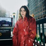 Jade Picon Instagram - nyc para @glamourbrasil 🍎💫🌃 saiu a matéria e está linda! Foto: Bárbara Gabrielle @barbaragabriellee Produção Executiva: Ag New York @ag.newyork Styling: Amandha Gaio @amandhagaio Beauty: Laura Pantoja @laupantoja Vídeo: André Deko @deko__ Assistente de foto: Otávio Martins @otaviomartn Assistentes de styling: Juliana Gomes @julianascgl Lucas Cruz @ricaalucas New York, New York