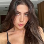 Jade Picon Instagram - caprichosa cuidadosa e amorosa uma boa moça estudiosa, atenciosa corajosa companheira, verdadeira