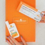 Jade Picon Instagram - Recebi um convite especial da La Roche e quero convidar todos vocês também! 🧡 De 8 a 10 de dezembro, em São Paulo, acontecerá a Casa Verão La Roche-Posay! Um evento gratuito com sala de imersão sensorial, experimentação de produtos e claro, muitos brindes!! Eu estou pronta! 😍 Saiba mais pelo instagram da @larocheposaybr •Dias 8 a 10/12, das 10h às 20h, na Rua Oscar Freire 916, São Paulo #CasaVeraoLaRochePosay #LaRochePosaySkincare #LaRochePosayBR #publicidade