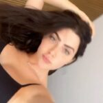 Jade Picon Instagram - caprichosa cuidadosa e amorosa uma boa moça estudiosa, atenciosa corajosa companheira, verdadeira
