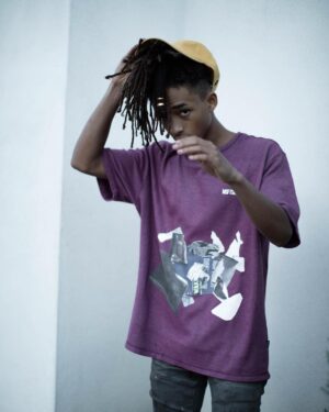 Jaden Smith Instagram - MSFTSrep Meet Up- LONDON -10:30 AM- Victoria Memorial In Front Of Buckingham Palace. Be There Or Be ▪️ To The Republic, I'll See You November 8th