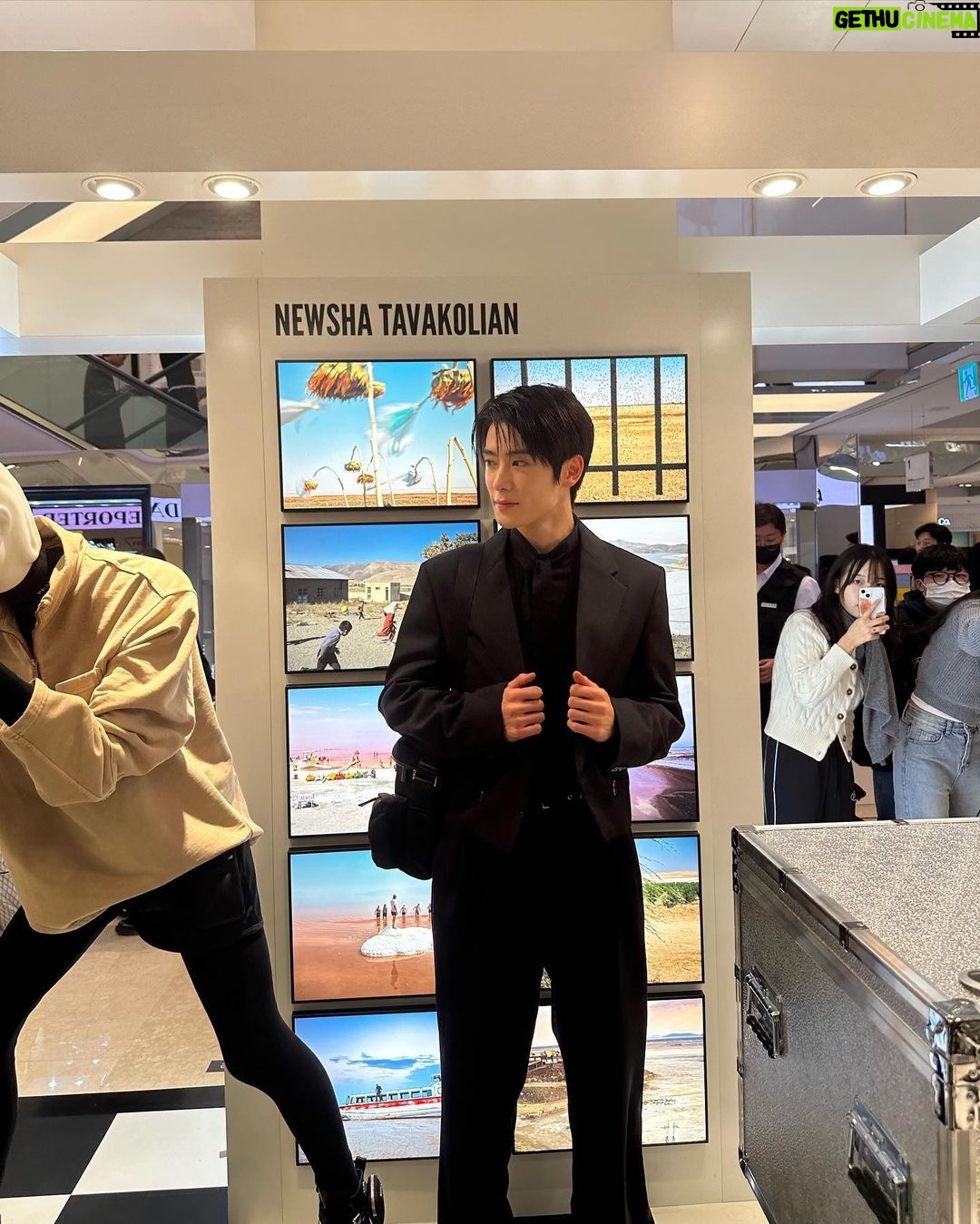 Jaehyun Instagram - Between humanity and nature, a stunning conversation with #Prada and #magnumphotos until November 19th Hyundai Department Store