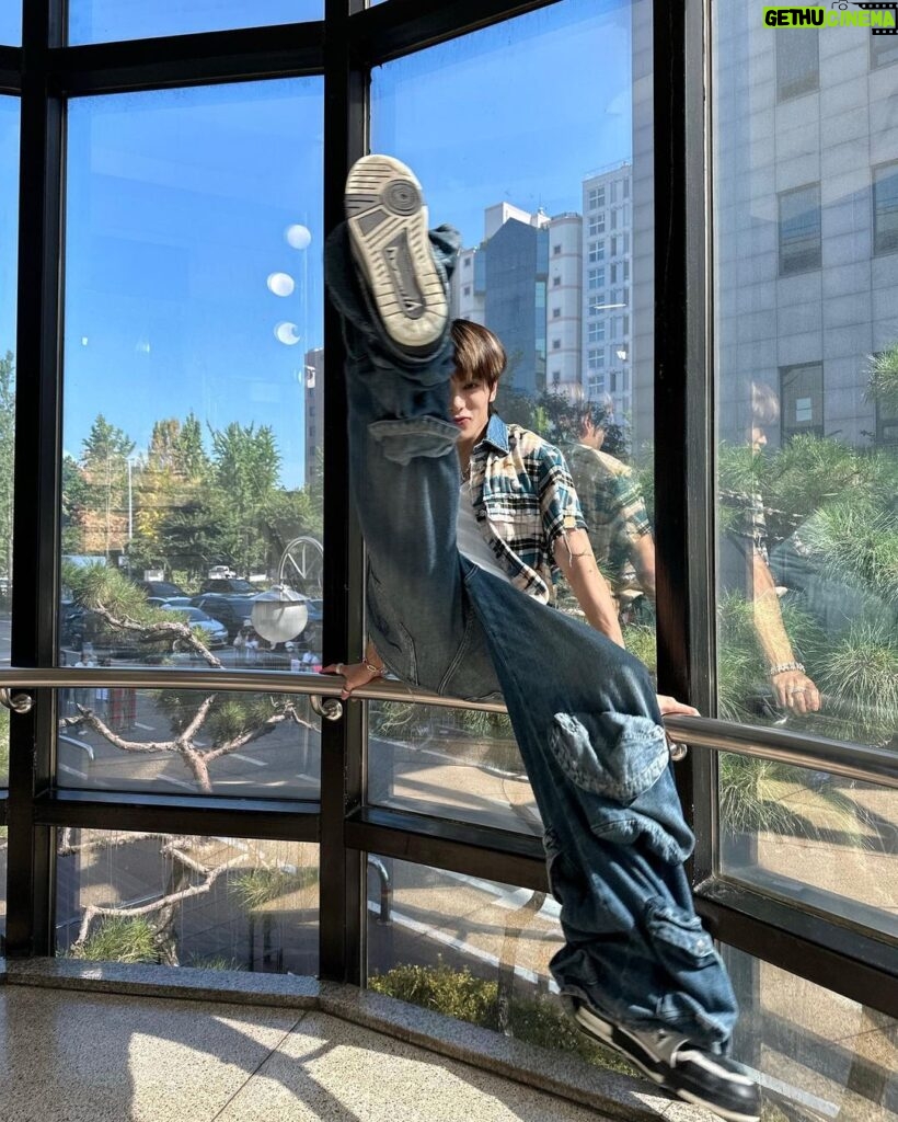 Jaehyun Instagram - windowmill