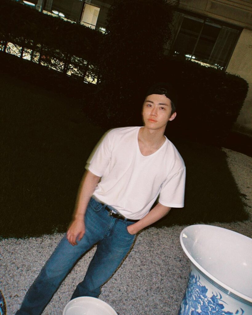 Jaemin Instagram - Finally, I’m in Paris🇫🇷 yeahhhh😆