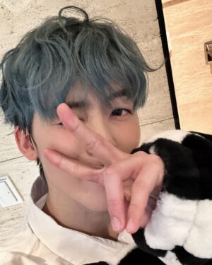 Jaemin Instagram - HAPPY NEW YEAR🥰 2023 will be more happier things than 2022❤️💚