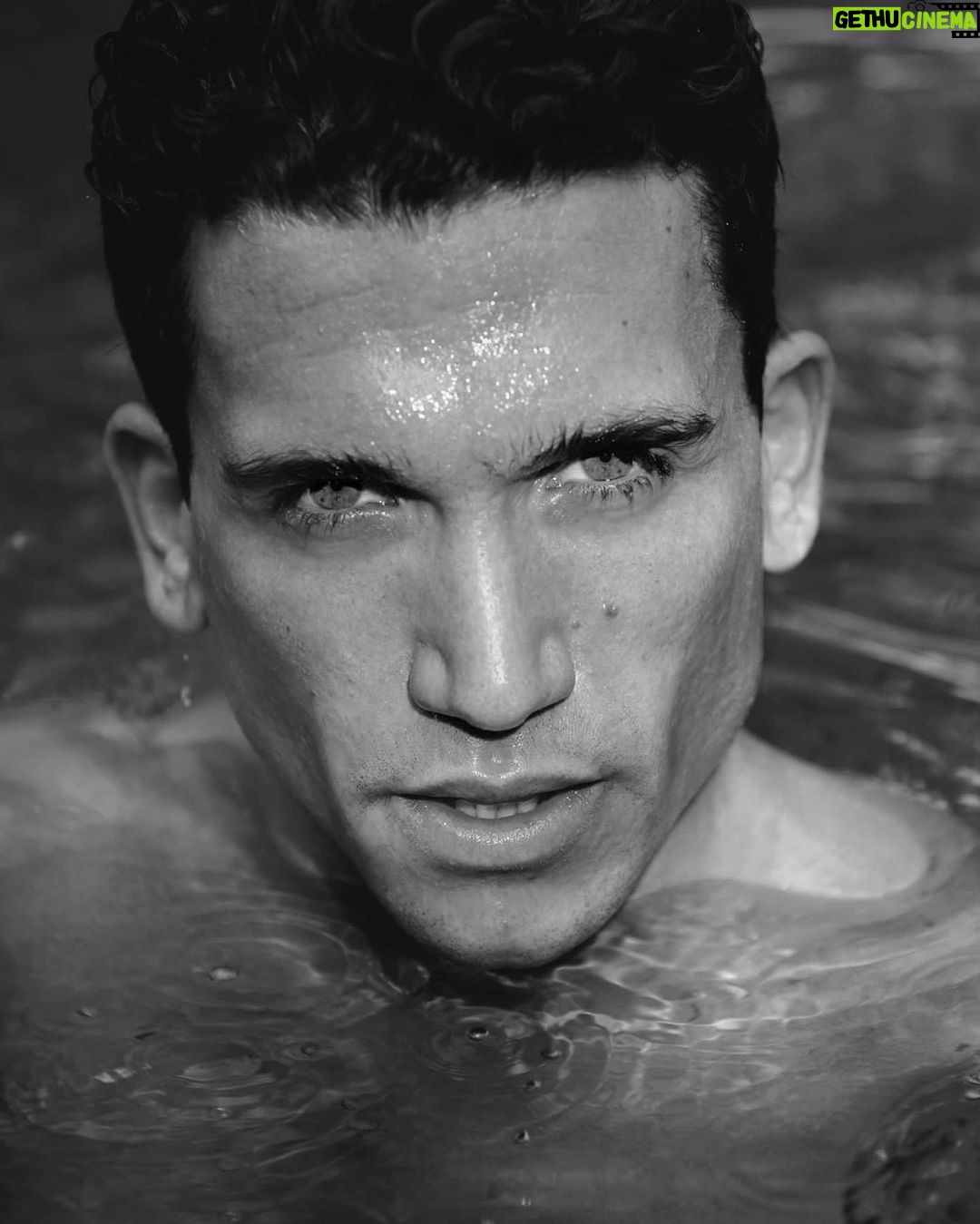 Jaime Lorente - 252.9K Likes - Todo listo para el verano…❤️
@armanibeauty #armanibeauty #AcquadiGio #Ad