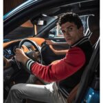 Jaime Lorente Instagram - La navidad con #maseratilevantehybrid es 😍. @maserati_es @maserati Que preciosidad.