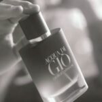 Jaime Lorente Instagram – ¿Aún no sabes qué pedirle a los Reyes…? En blanco y negro o en color, yo lo tengo claro: mi perfume #AcquaDiGio @ArmaniBeauty #Publi