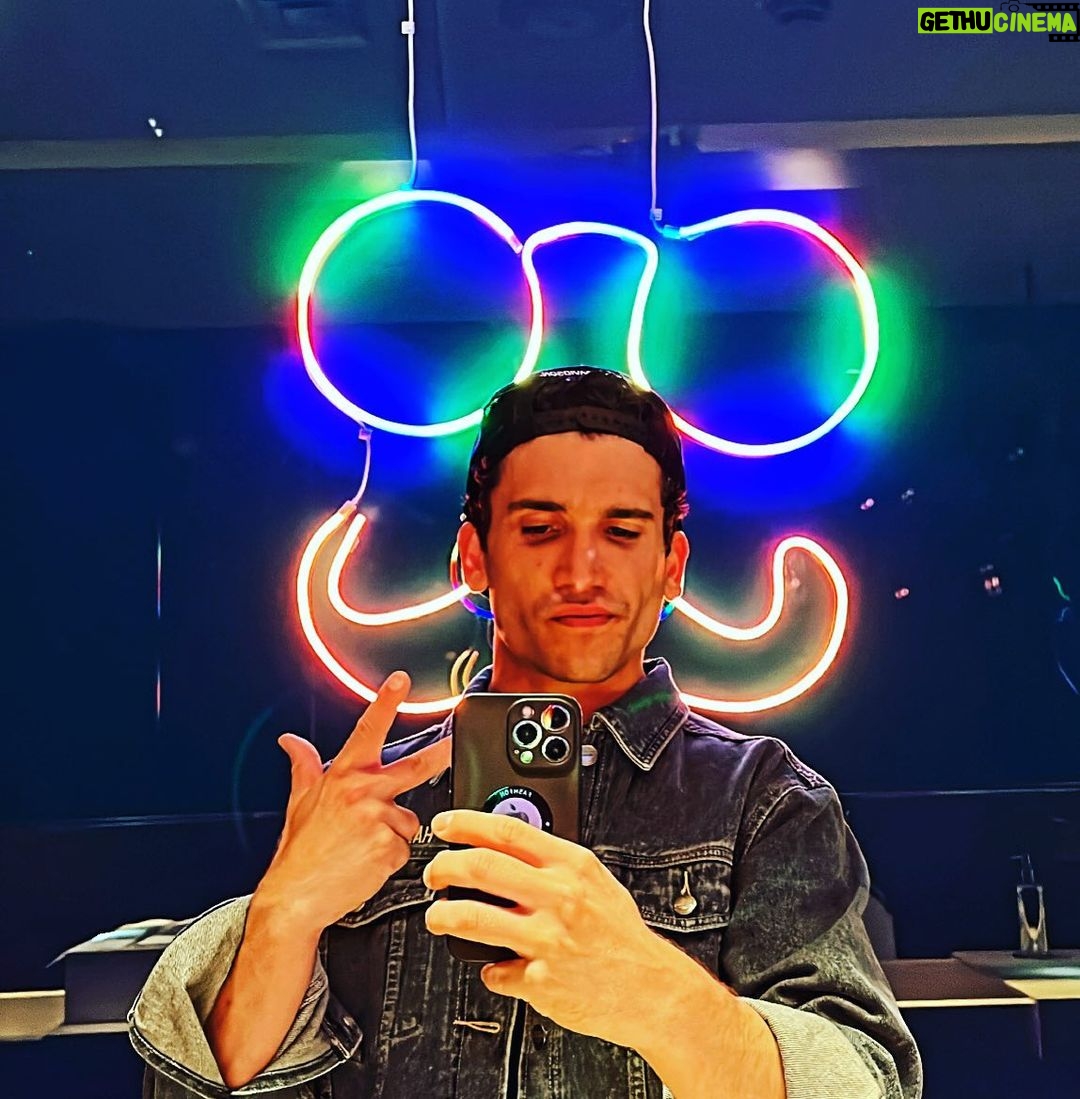 Jaime Lorente - 186.7K Likes - 🤖