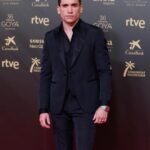 Jaime Lorente Instagram - Gracias @academiadecine por una noche preciosa Viva el cine Español! Gracias @boss por 🕴🕴🕴🕴 @bulgari #bulgariwatches #ad