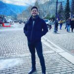 Jake Helgren Instagram - Walking in a Winter Wonderland. . . . #setlife #writerproducerdirector #directorlife🎬🎥 #christmasmovies #ninthhousefilms
