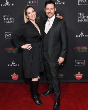 Jake Helgren Instagram - ‘Twas a magical holiday evening last night in Los Angeles as we celebrated a very special VIP screening of our queer holiday romance, A Christmas to Treasure, premiering 12/16 on @lifetimetv as part of @itsawonderfullifetime at 8/7C!
.
.
.
@ninthhousefilms @elevatebaby_ @autumnfederici @taylorfrey @kyledeanmassey 
#ninthhousefilms #christmasmovies #itsawonderfullifetime