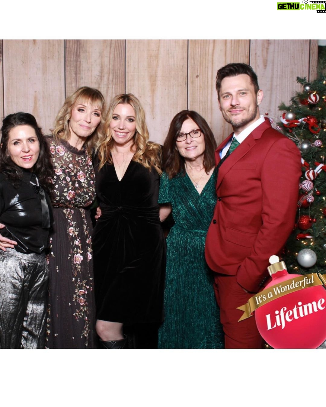 Jake Helgren Instagram - What a blast last night honoring Military Spouses and celebrating our @itsawonderfullifetime holiday line-up with all our friends at @lifetimetv ! So very proud to have our two holiday features premiering very soon, A Cowboy Christmas Romance on Dec 9, and The Holiday Proposal Plan on Dec 16, only on @lifetimetv ! 🌲 Having my mom @rachel_richards_wilson there to join me for me the event which also happened to be my birthday was the icing on the Christmas cake, but @kramergirl and @jessekove , you were both very missed!! ⛄️ The Maybourne Beverly Hills