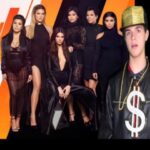 Jake Katzman Instagram - Funny comedy sketch!FYI the singing is a parody!!! Hope you get a laugh! 😂😂😂😂😂😂😂😂 #MandyComedyComp . . . . . #comedy #comedysketch @nbcsnl #snl @kimkardashian @kourtneykardash @kyliejenner @krisjenner @kendalljenner #funny #teen #comedian @amberhorn #reels @reels.of.insta @instagram @tiktok #parody #comedycentral #youngcomedian #kardashian