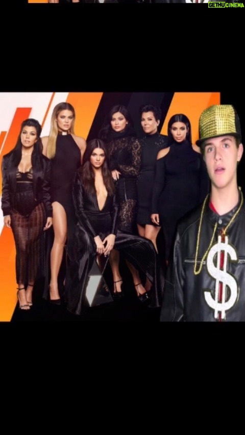 Jake Katzman Instagram - Funny comedy sketch!FYI the singing is a parody!!! Hope you get a laugh! ππππππππ #MandyComedyComp . . . . . #comedy #comedysketch @nbcsnl #snl @kimkardashian @kourtneykardash @kyliejenner @krisjenner @kendalljenner #funny #teen #comedian @amberhorn #reels @reels.of.insta @instagram @tiktok #parody #comedycentral #youngcomedian #kardashian