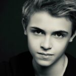 Jake Katzman Instagram - Photoshoot with the talented photographer @lisalynnphotodesign More photos to come..,. . . . . . . . . #model #actor #singersongwriter #musician #teen #photoshoot #trending #instagood #photooftheday #grateful #emotions #expression @jakekatzman New York City, N.Y.