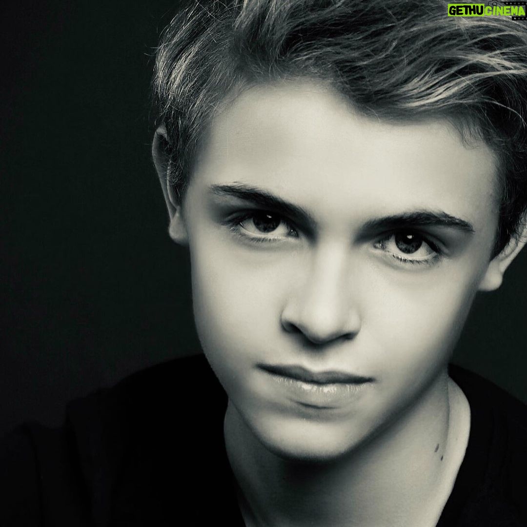 Jake Katzman Instagram - Photoshoot with the talented photographer @lisalynnphotodesign More photos to come..,. . . . . . . . . #model #actor #singersongwriter #musician #teen #photoshoot #trending #instagood #photooftheday #grateful #emotions #expression @jakekatzman New York City, N.Y.