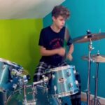 Jake Katzman Instagram - WASSUP!!!!!!! SPIN ‘EM STICKS! 🔥🔥 . . . . . . . #drummer #drum #letsgo #jakekatzman #musician #singersongwriter #fun #whynot
