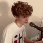 Jake Katzman Instagram - #telepatía Song by @kaliuchis #coversong #spanish #musician #singer #teen #instagram #jakekatzman #grateful