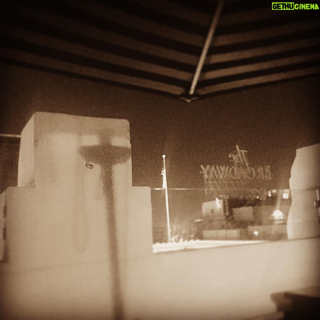 James Michael Tyler Instagram - #humbrella #architecture #instalike