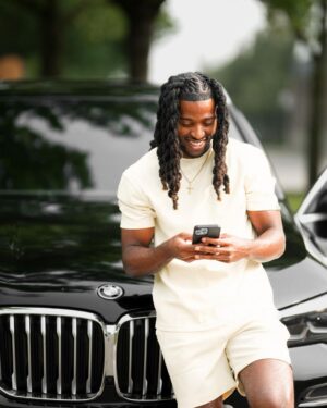 James Perkins Instagram - Every Year it’s Elevation! 💫 
Happy Birthday to me 🥂

📸: @kungfuukenny0__o