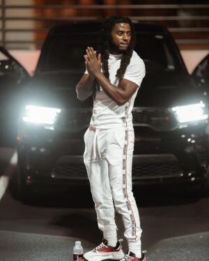 James Perkins Instagram - I’m From the Eastside of Detroit… we don’t usually get far.  But thats on God ima make it out😮‍💨 I was born a star 💫

📸: @kungfuukenny0__o