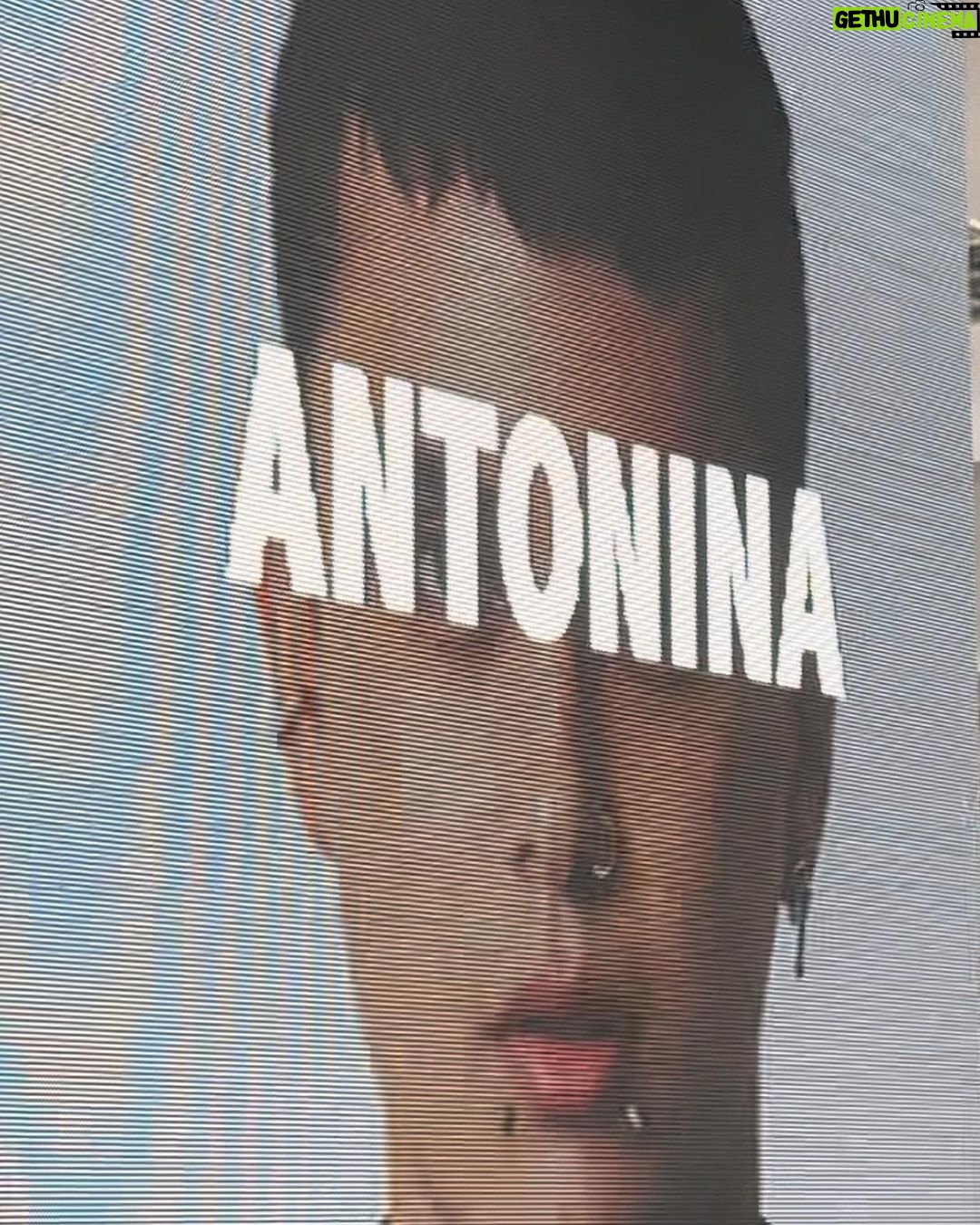 James Reid Instagram - @ BYS Fashion Week for ANTONINA Congrats @ninaamoncio ❤️🔥