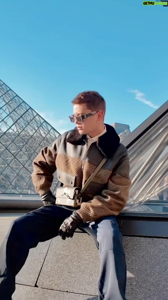 James Reid Instagram - L'Officiel Philippines and @james join #LouisVuitton at the Men's Fall/Winter 2024 show presented by creative director #PharrellWilliams in Paris, highlighting Pharrell's vision of the first cowboy. The show will go live on January 16th at 8pm CET. #LVMenFW24 Creative direction by @pressmanissa Video by @davegraciadas Styling by @johnlozano10