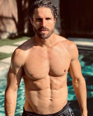 James William O'Halloran Instagram - I take pool time very seriously. #norunning 
📸 @jameshoustonphoto 👊
.
.
.
#summer is here
#summertime #swimwear #sundayvibes