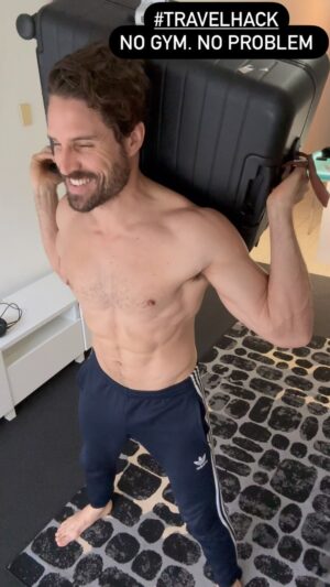 James William O'Halloran Instagram - No gym. No problem #travelhack #lifehack #fitnesshack