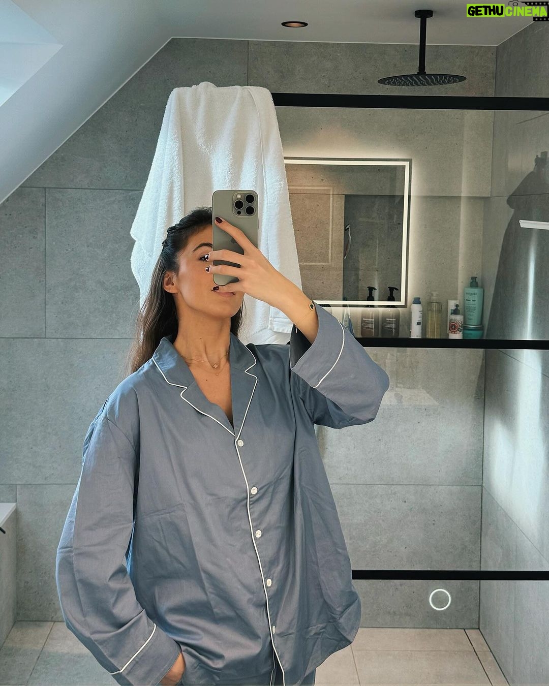 Jamie-Lee Six - 14.6K Likes - photo dump with @zalando π¦ππ€
publiciteit