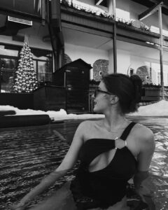 Jamie-Lee Six Instagram - lekker plonsje doen 🏊🏼‍♀️❄️ Hotel Klosterbräu