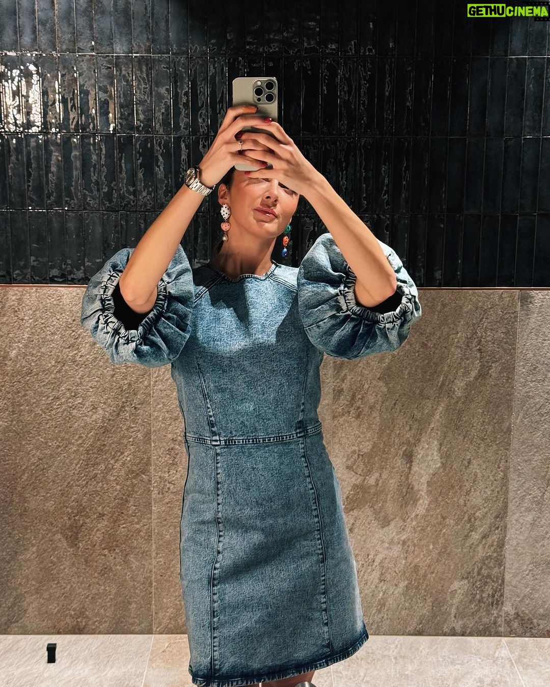 Jamie-Lee Six - 8.1K Likes - some unposted outfits β¨
dressed by @kikivogels using @day.gent