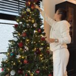 Jamie-Lee Six Instagram - klein geluksmomentje: mijnen boom gezet se! 🎄😍😋