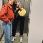 Jamie-Lee Six Instagram - the elevator selfie 💕💕💕