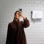 Jamie-Lee Six Instagram - some of my favorite cosy moments 😌🧖🏽‍♀️🫧 Goed nieuws want in @zizai_lingerie zijn het Zizai days en is er 10% korting op lingerie, homewear & nachtmode 🌙 publiciteit