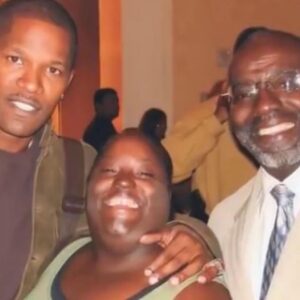 Jamie Foxx Instagram - Deondra I know ur in heaven making everyone laugh… and have everyone dancing to your songs. I miss you terribly, but I know that your soul is shining bright. I love u forever world Down syndrome day… @globaldownsyndrome 🙏🏾🙏🏾🙏🏾