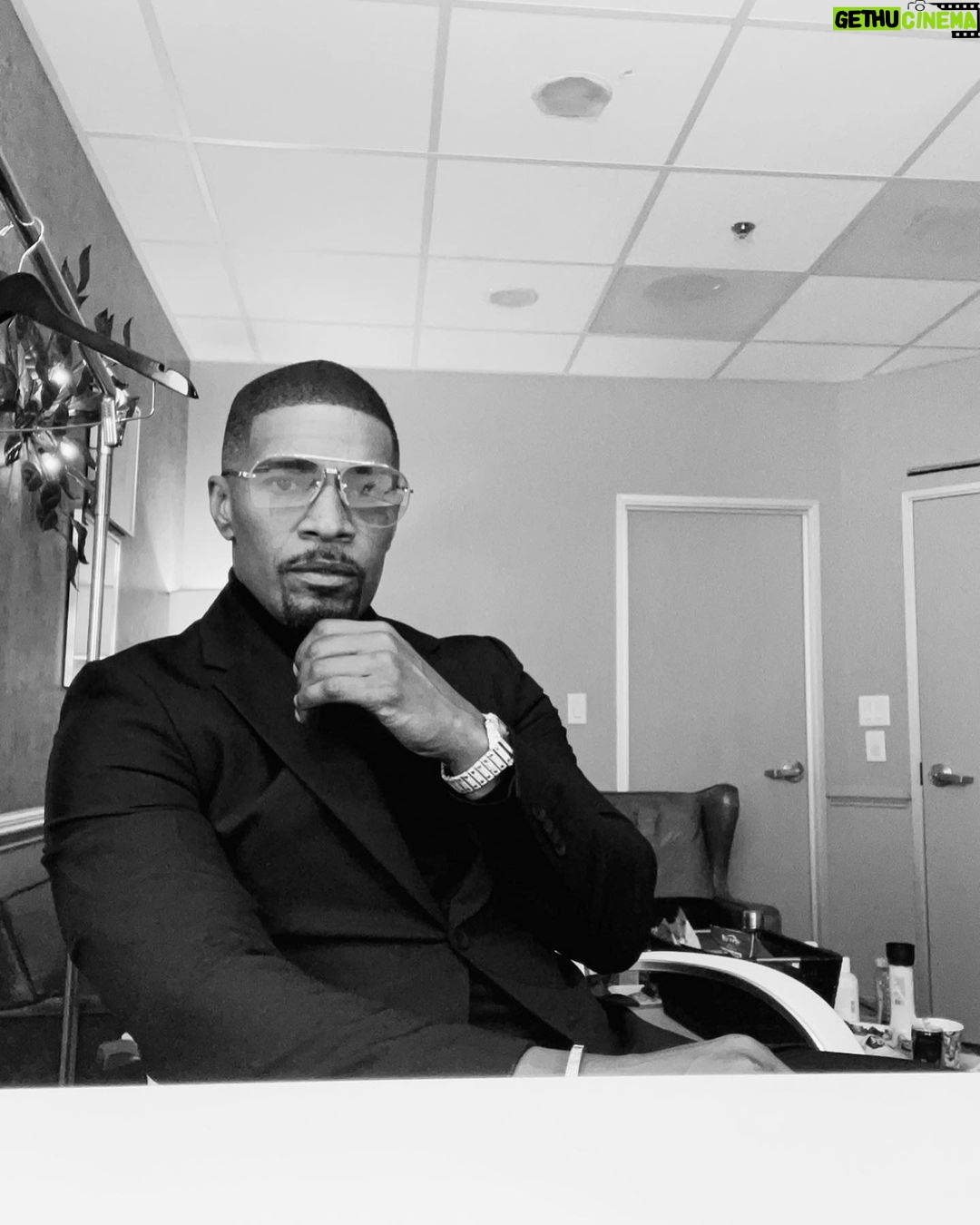 Jamie Foxx Instagram - @priverevaux #swipeleft
