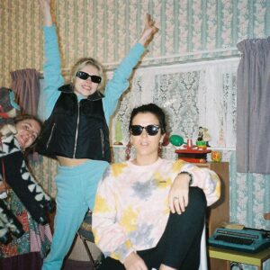 Jamie Lee O'Donnell Instagram - Weekend at Bernies @saoirsemonicajackson @louisadodgeharland  #derrygirls