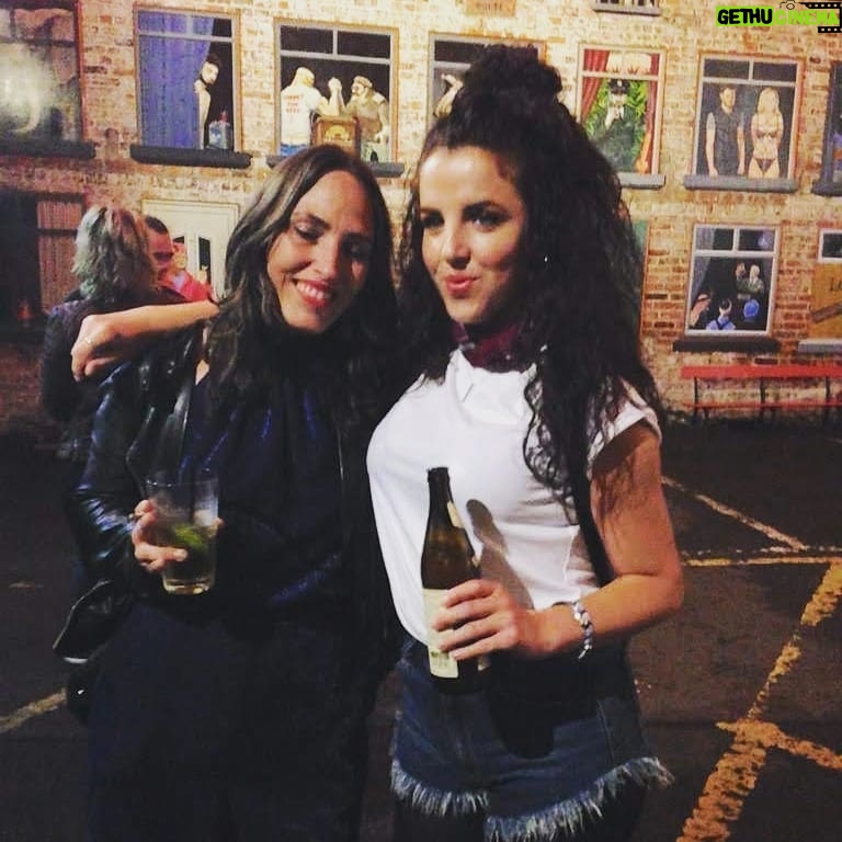 Jamie Lee O'Donnell Instagram - Happy birthday to the best costume lady and buddie! @cathyprior22 (i don't have a pic of us sober!) ♥️♥️