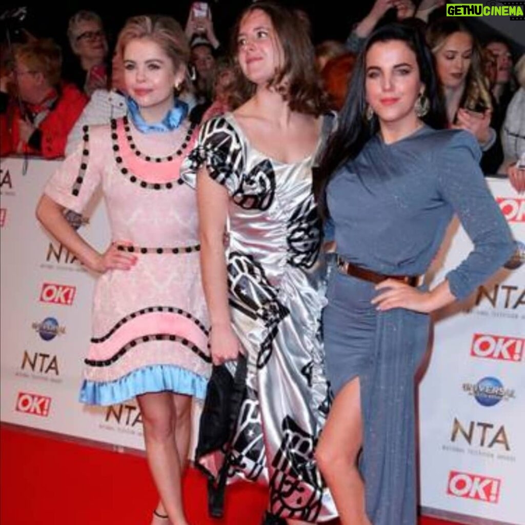 Jamie Lee O'Donnell Instagram - Great night @officialntas thanks to @blushboutiquebelfast for my dress...DYING today 😂