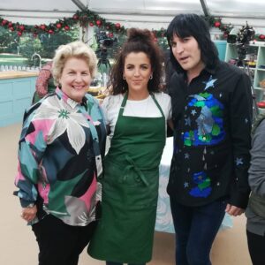 Jamie Lee O'Donnell Instagram - Such class craic! Thanks @britishbakeoff for having us and well done to @saoirsemonicajackson !! ❤️
So glad everyone enjoyed watching it as much as we enjoyed making it. Thanks for the support folks 😘