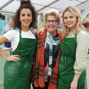Jamie Lee O'Donnell Instagram - Such class craic! Thanks @britishbakeoff for having us and well done to @saoirsemonicajackson !! ❤️
So glad everyone enjoyed watching it as much as we enjoyed making it. Thanks for the support folks 😘