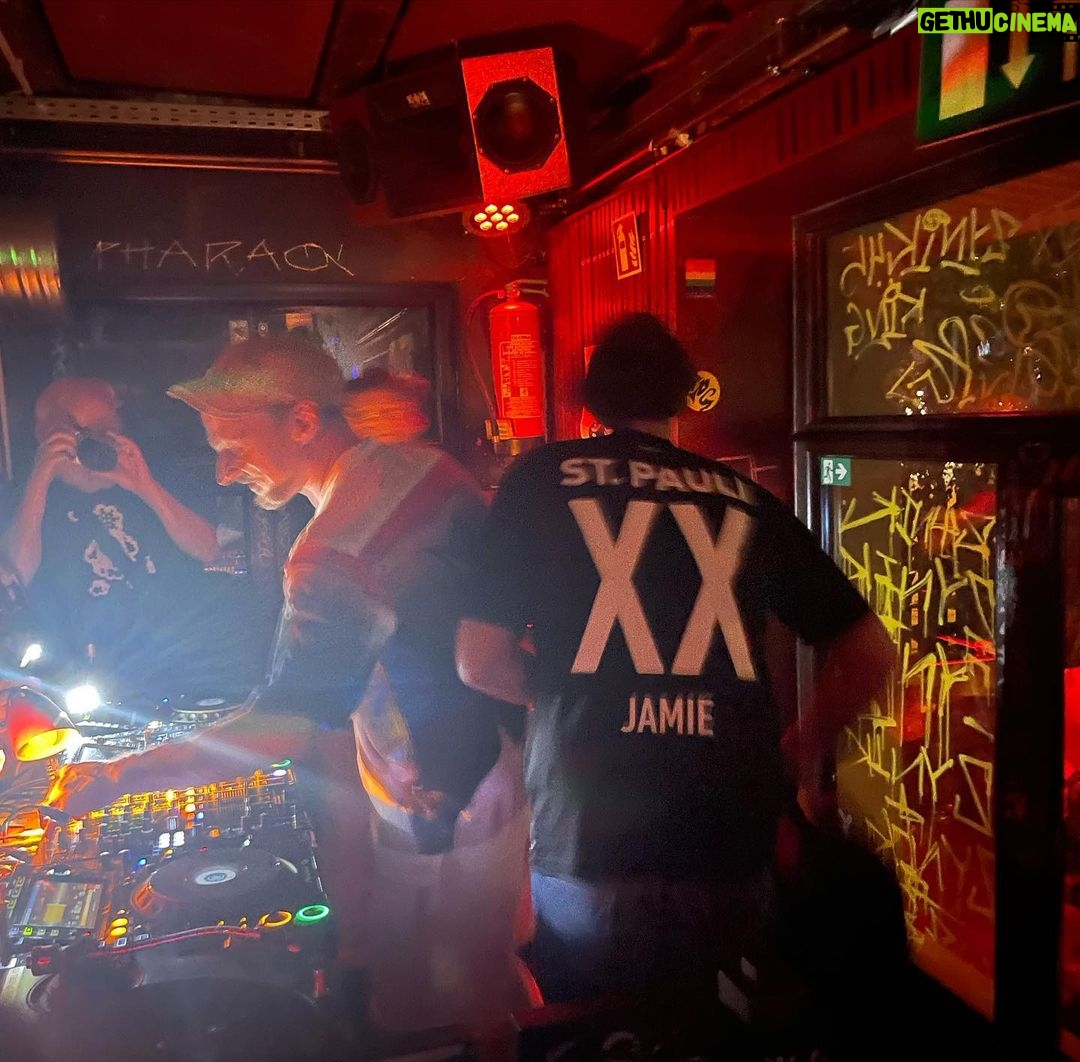 Jamie XX Instagram - Yesterday was a big fun day in Hamburg @dohertyoona @djkozeofficial @pudel_com Hamburg, Germany