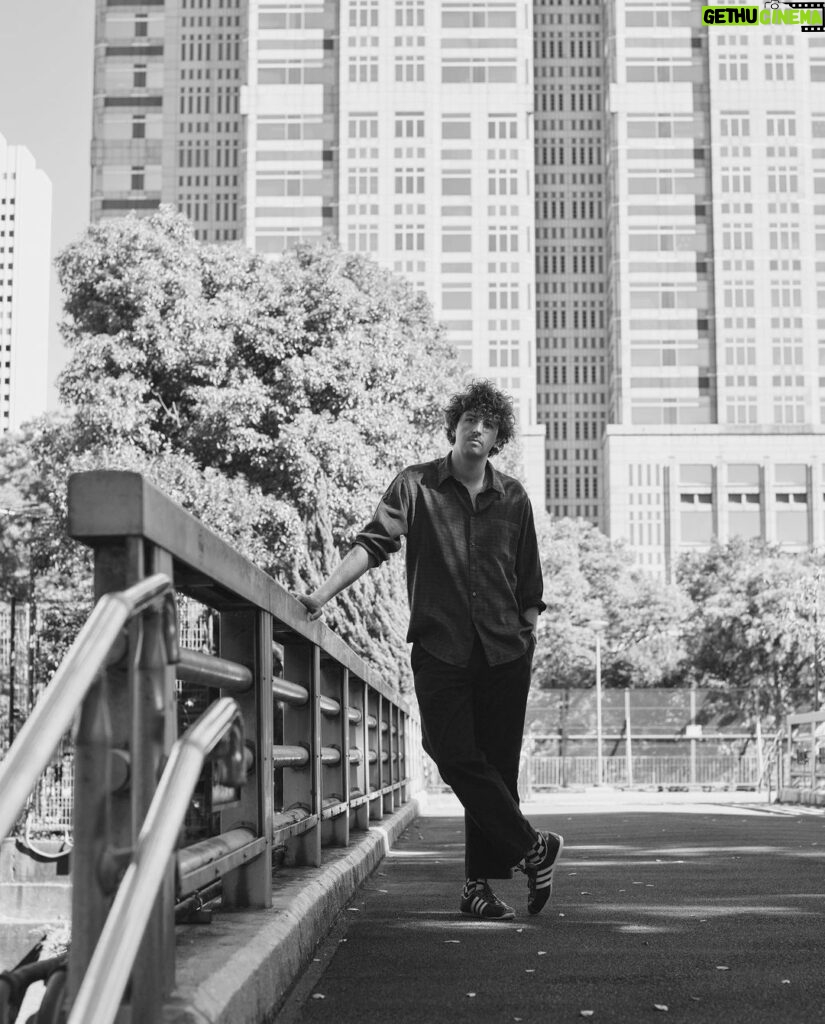 Jamie XX Instagram - Wandering around Tokyo for the January issue of @popeye_magazine_official, coming out soon 📸 by @keisuke_tsujimoto #popeyemagazine