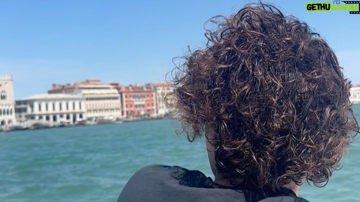 Jamie XX Instagram - July 14, 24 hours in Venice @labiennale @dohertyoona