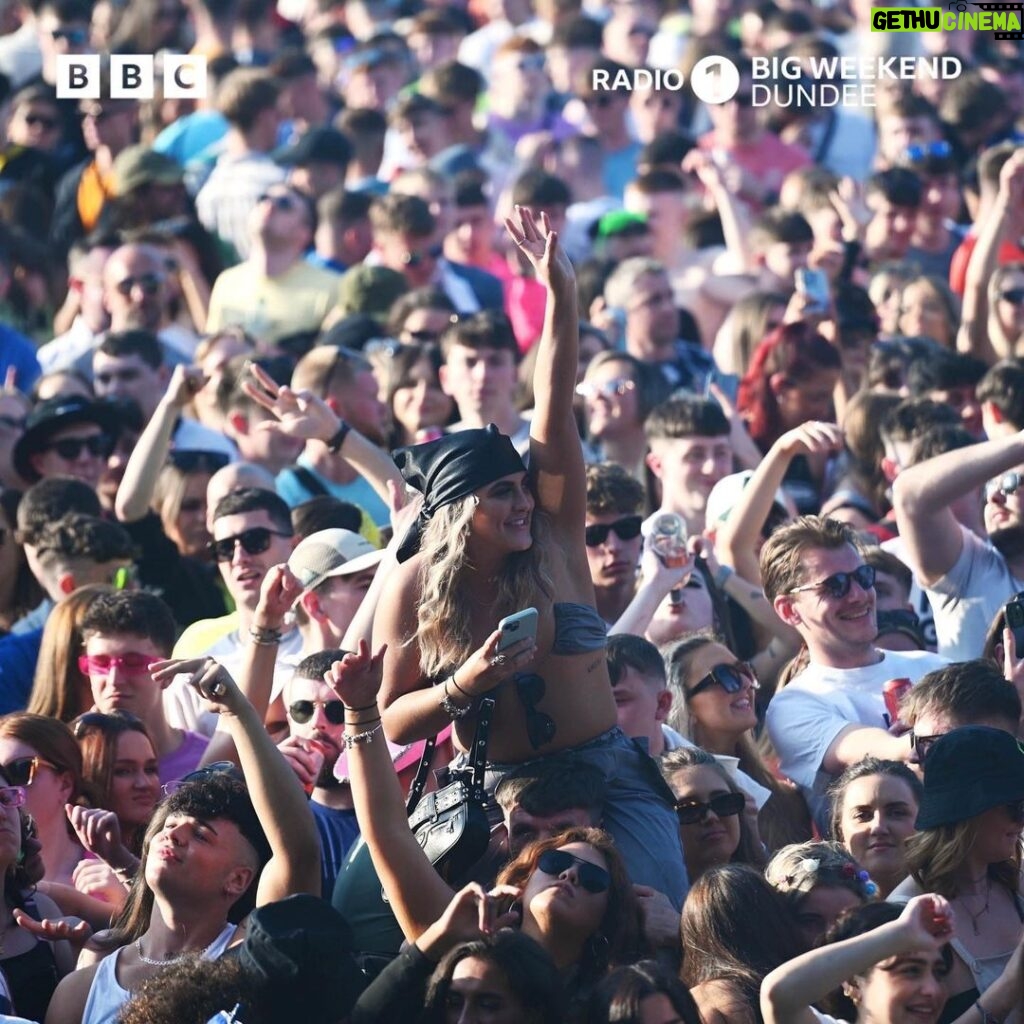 Jamie XX Instagram - Jamie xx on a Friday night in Dundee 🥵 #BigWeekend has arrived! Listen on BBC Sounds Watch on BBC iPlayer Radio One Big Weekend